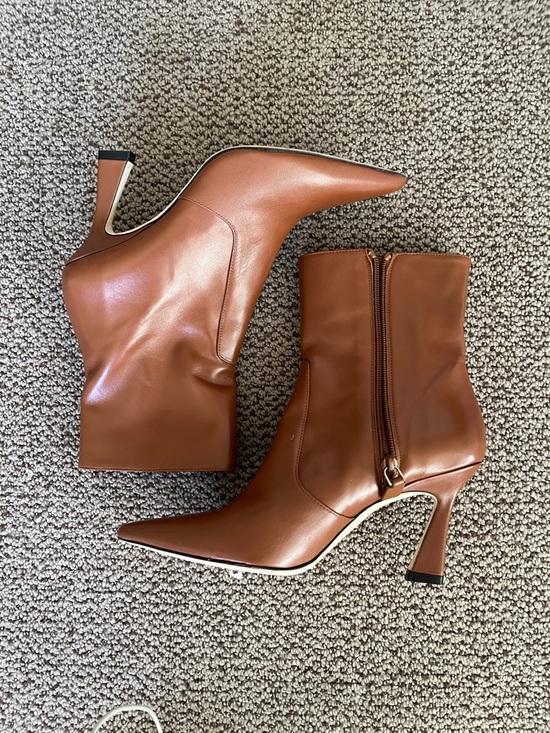 Stuart Weitzman Shoes - NWT Stuart weitzman booties